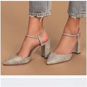 Marc Fisher Callo Pumps Snakeskin Block Heels Pointed Toe size 6